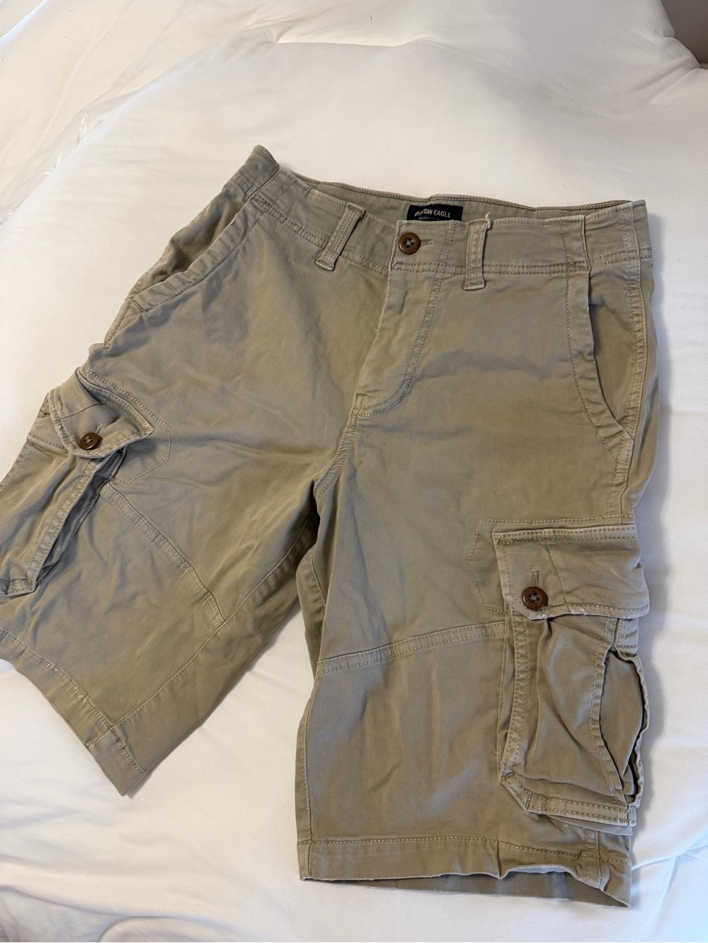 American Eagle Outfitters Tan Cargo Shorts - Button Flap Pockets